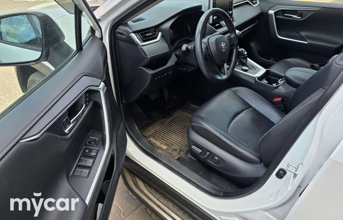 Toyota RAV4 2021