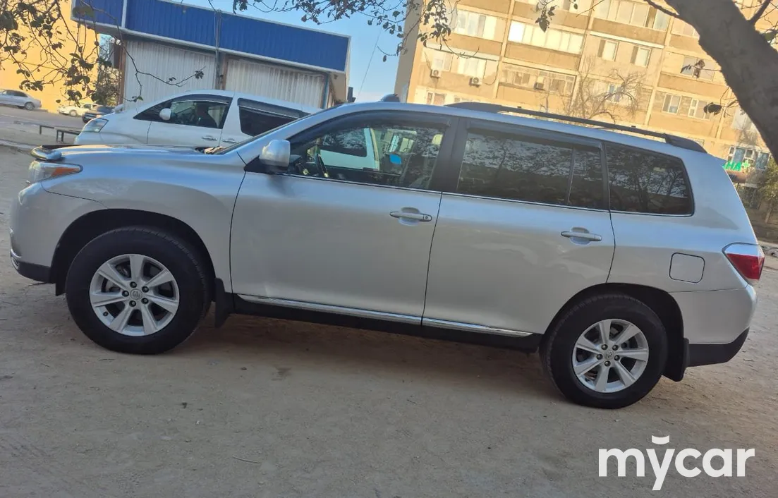 Toyota Highlander 2013