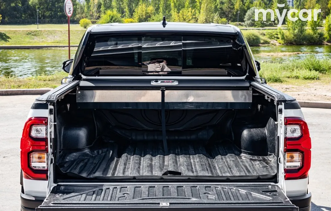 Toyota Hilux 2023