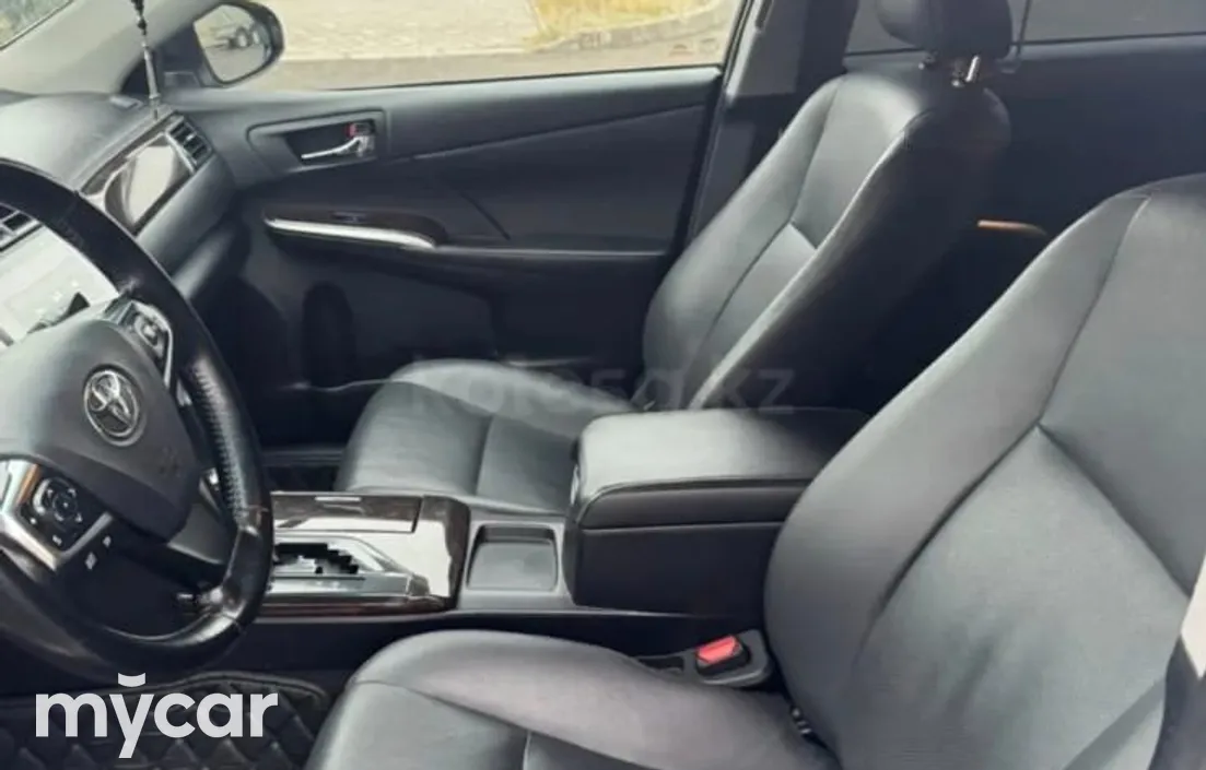 Toyota Camry 2014