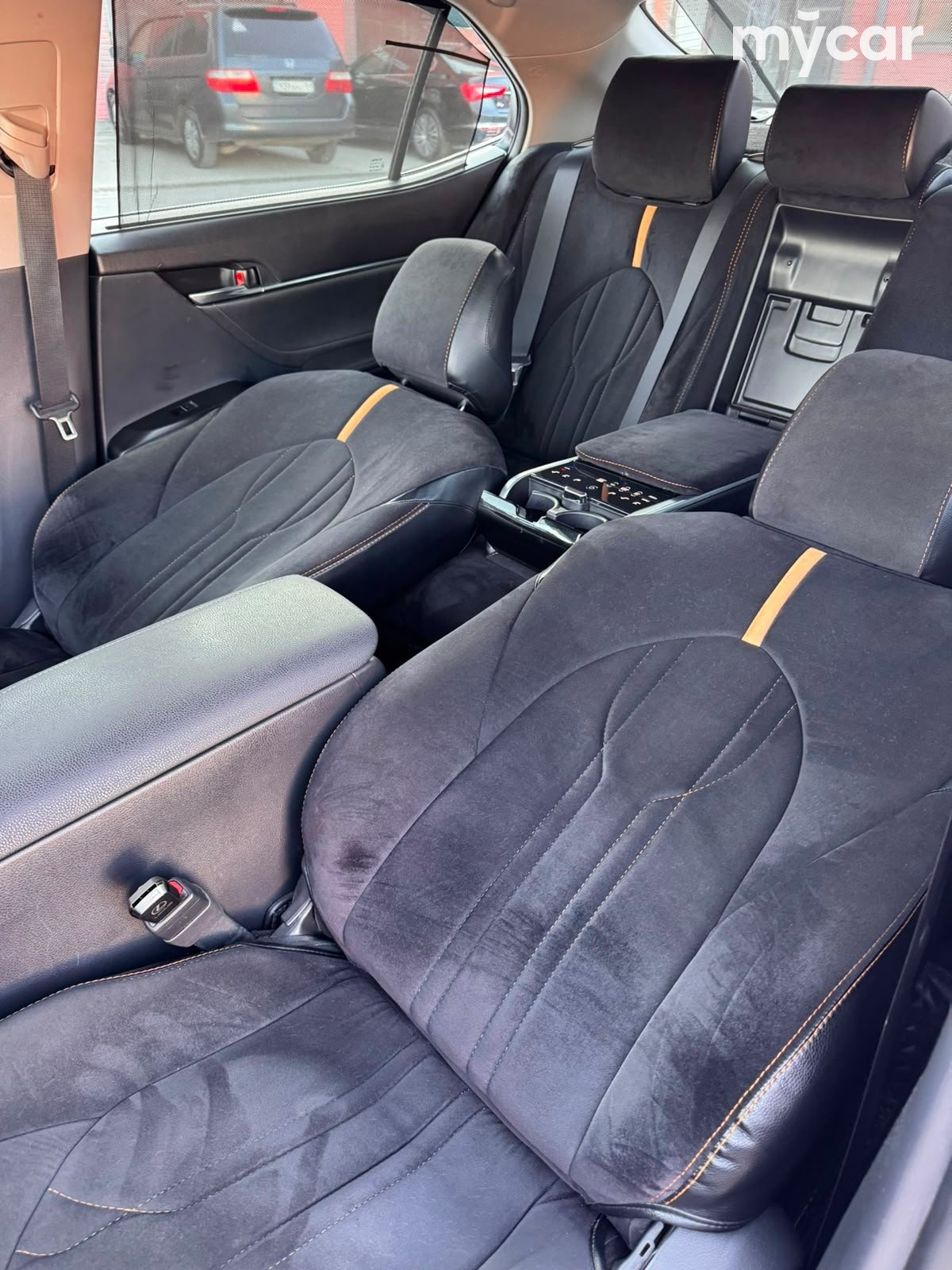 Toyota Camry 2021
