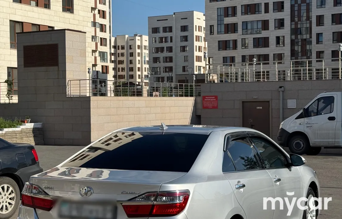 Toyota Camry 2014