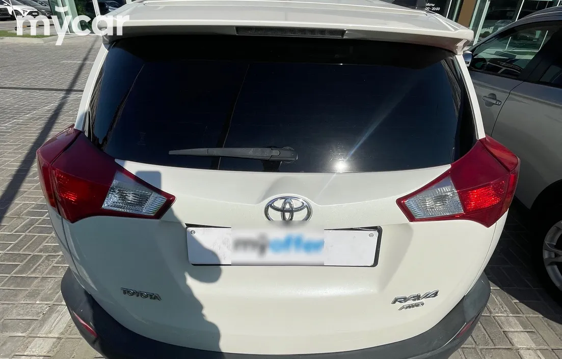 Toyota RAV4 2014