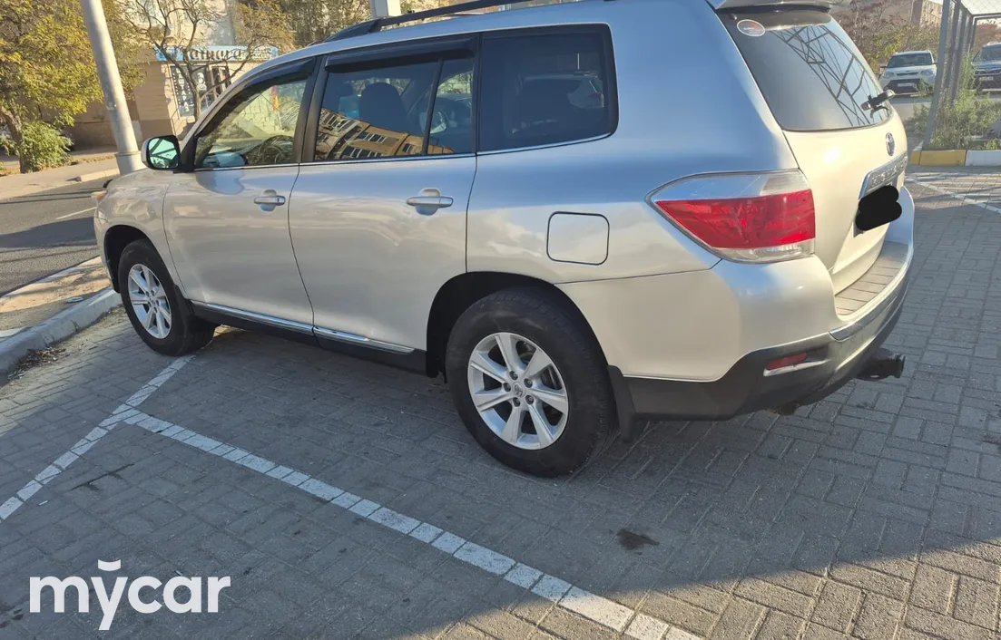 Toyota Highlander 2013
