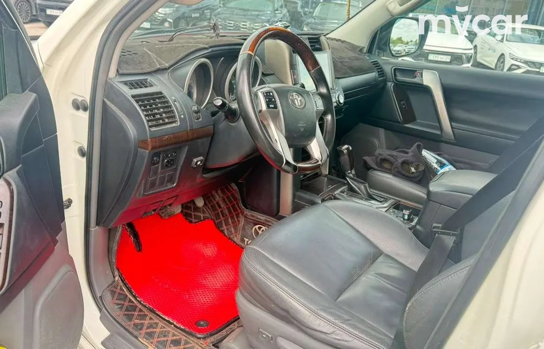 Toyota Land Cruiser Prado 2010
