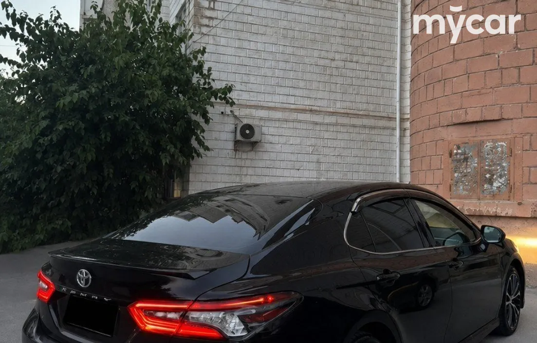 Toyota Camry 2018