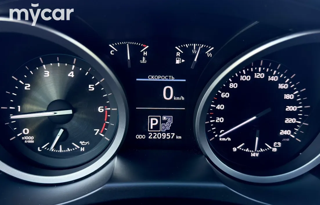 Toyota Land Cruiser 2013