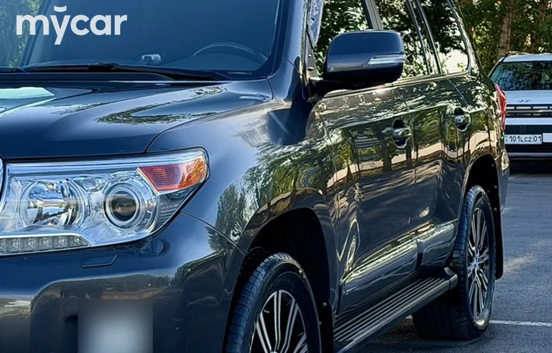 Toyota Land Cruiser 2013