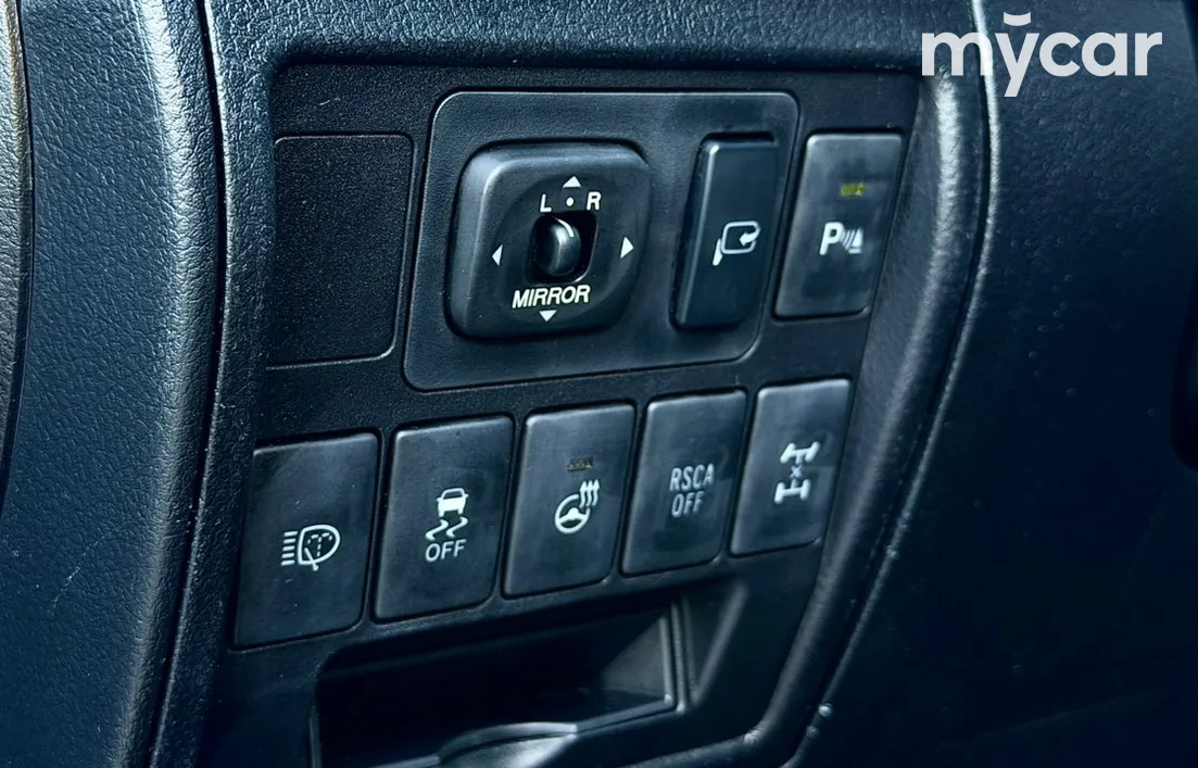 Toyota Land Cruiser 2013