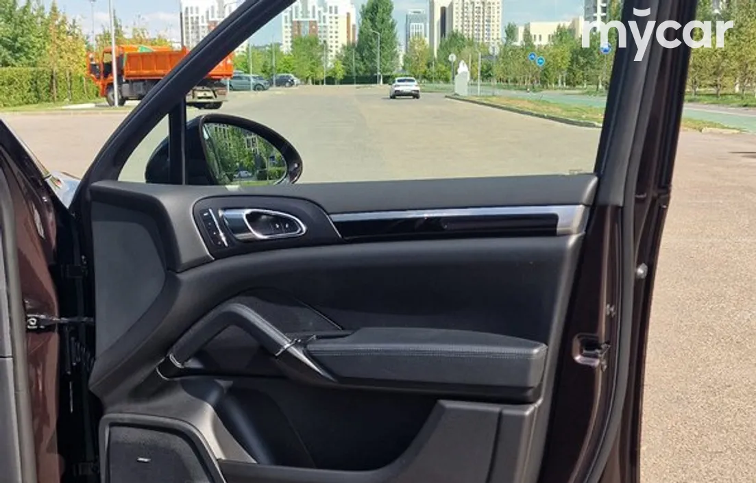 Porsche Cayenne 2016