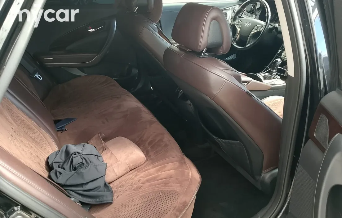 Hyundai Grandeur 2011