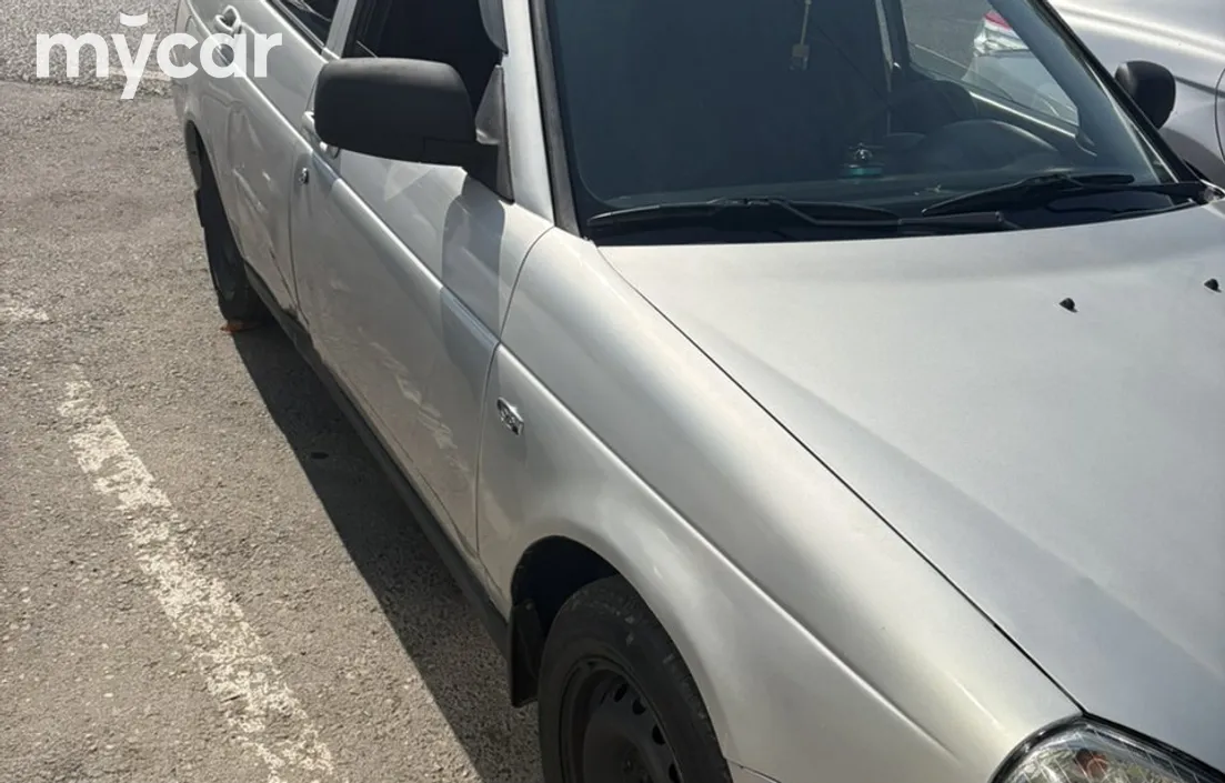 LADA Priora 2013