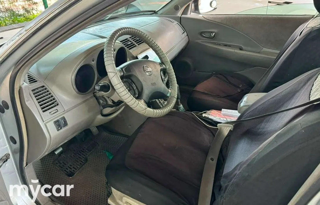 Nissan Altima 2002