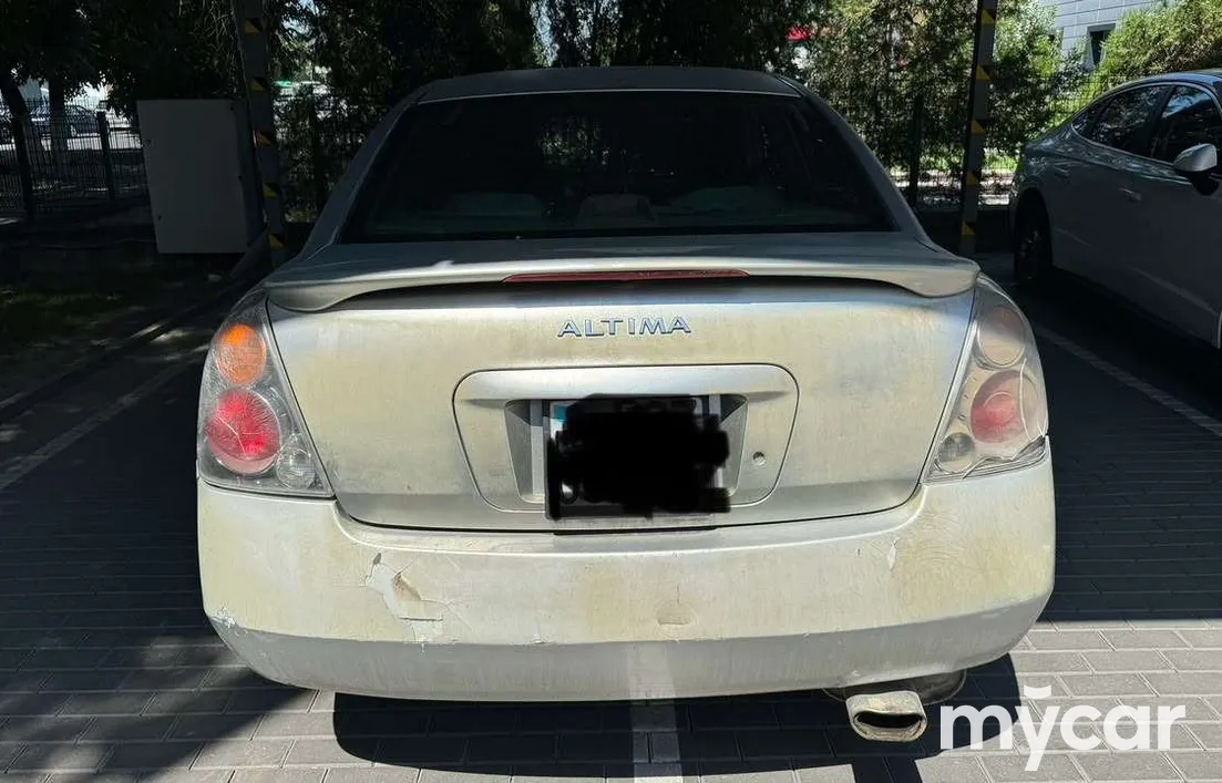 Nissan Altima 2002