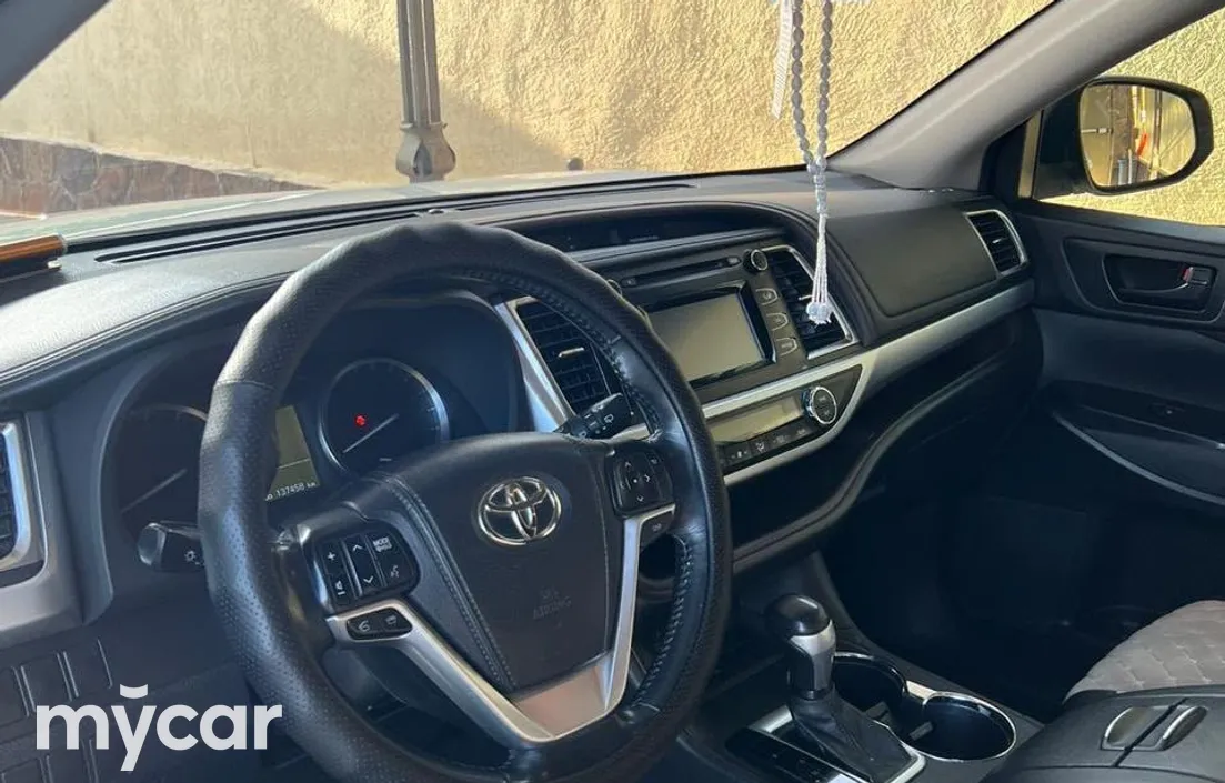 Toyota Highlander 2016