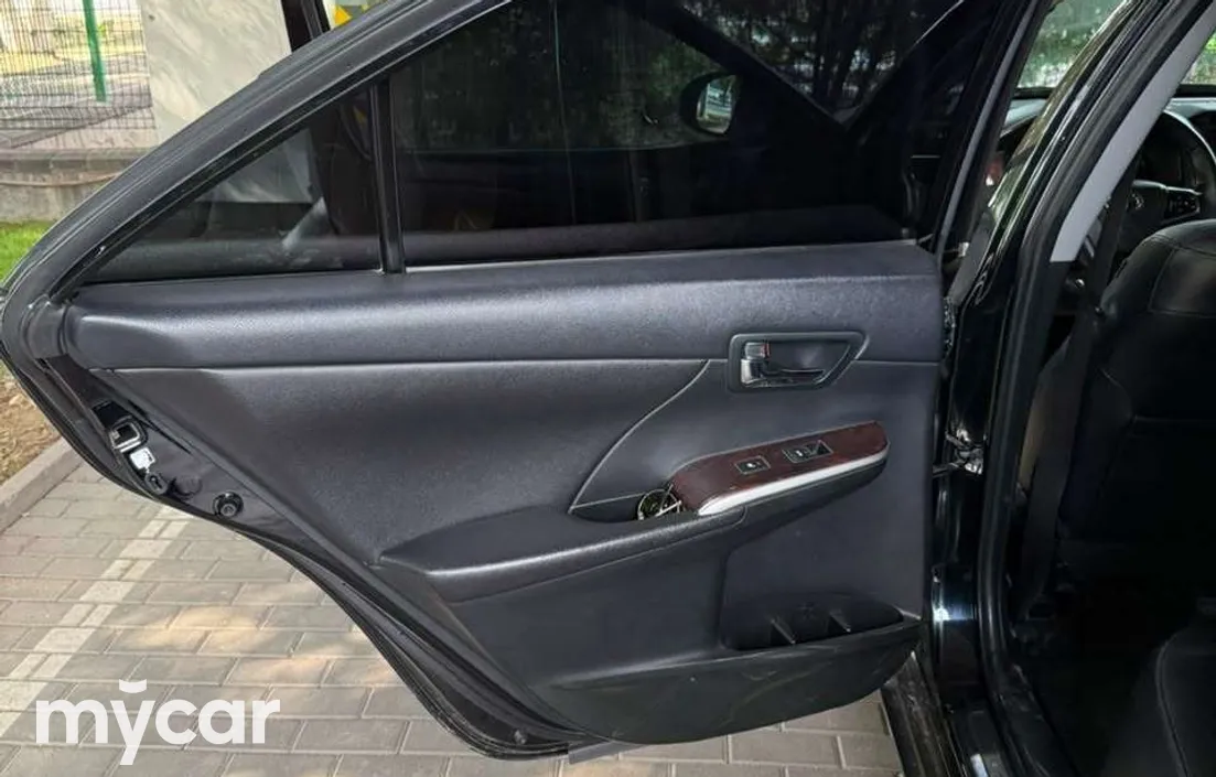 Toyota Camry 2014