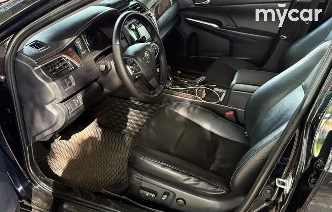 Toyota Camry 2014