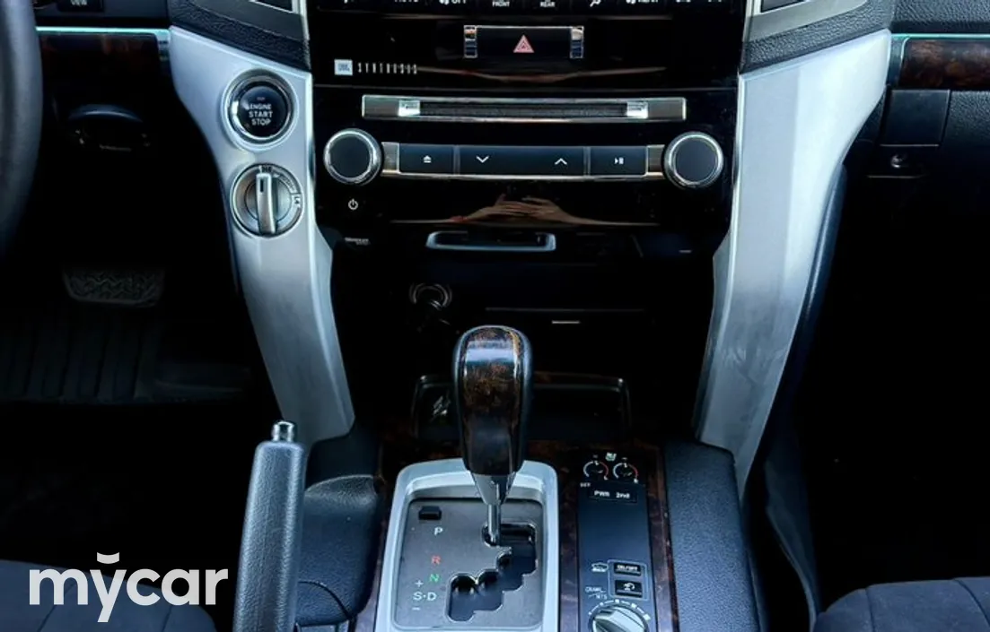 Toyota Land Cruiser 2013