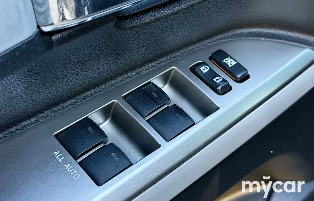 Toyota Land Cruiser 2013
