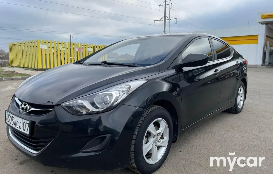 Hyundai Elantra 2013