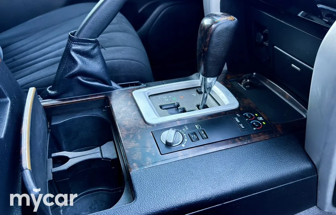 Toyota Land Cruiser 2013