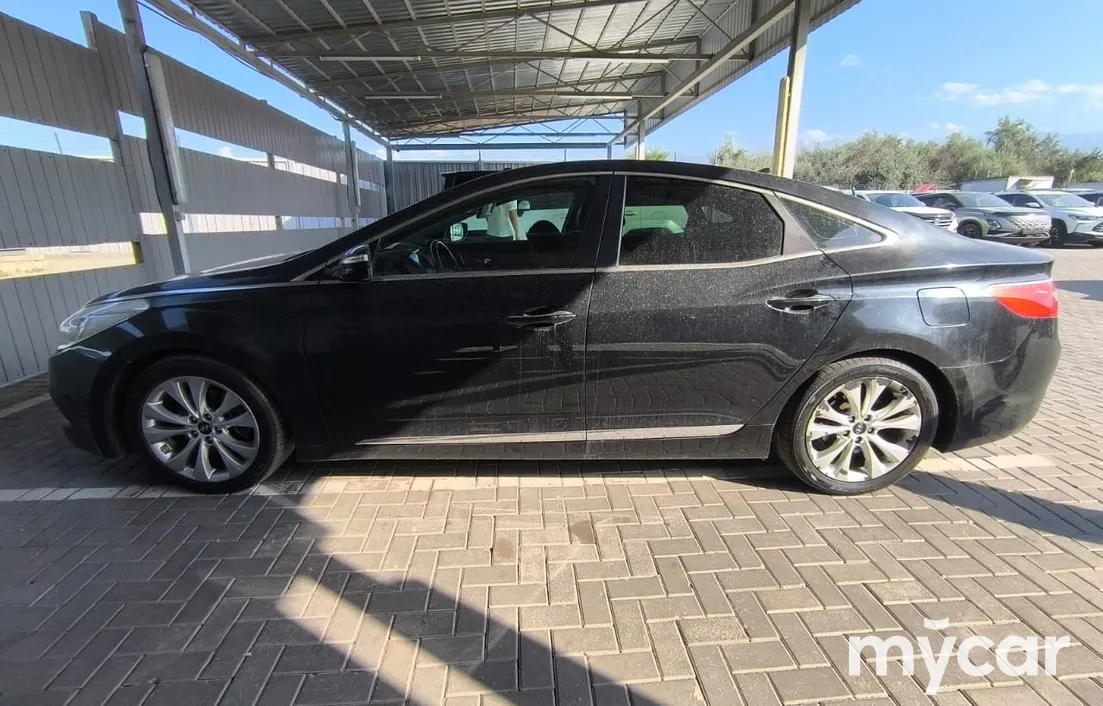 Hyundai Grandeur 2012