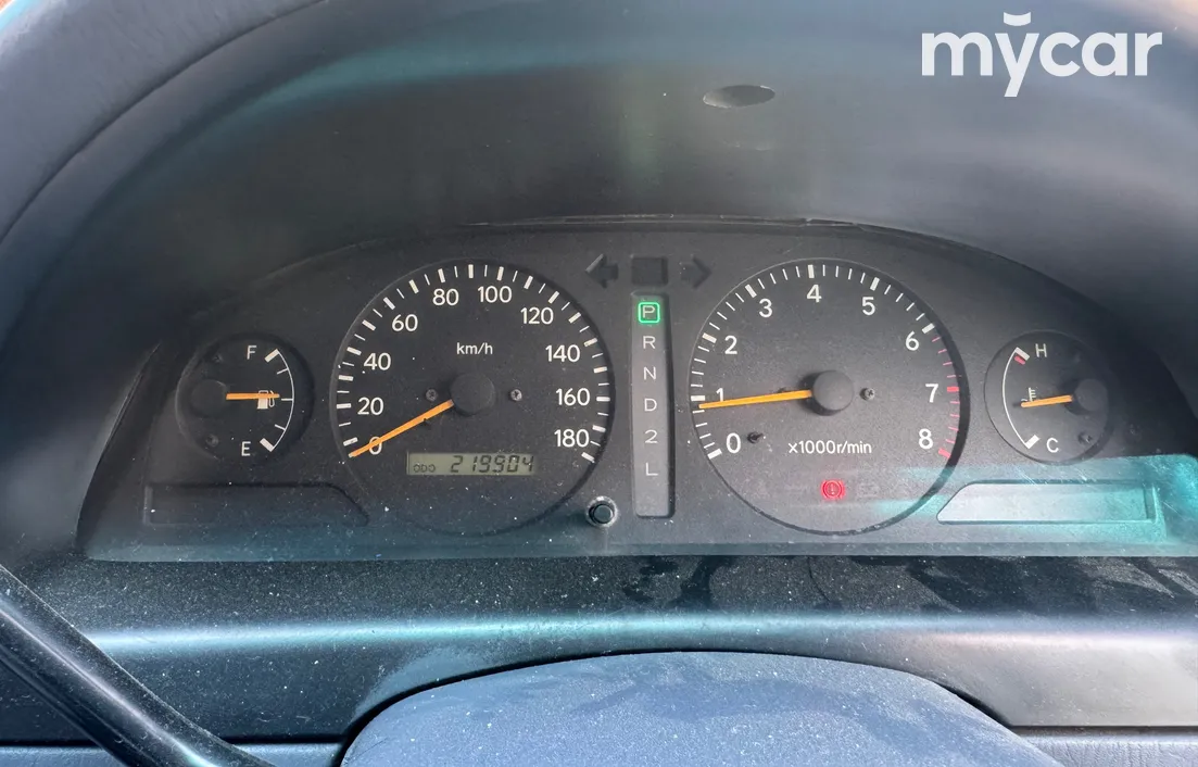 Toyota Ipsum 2000