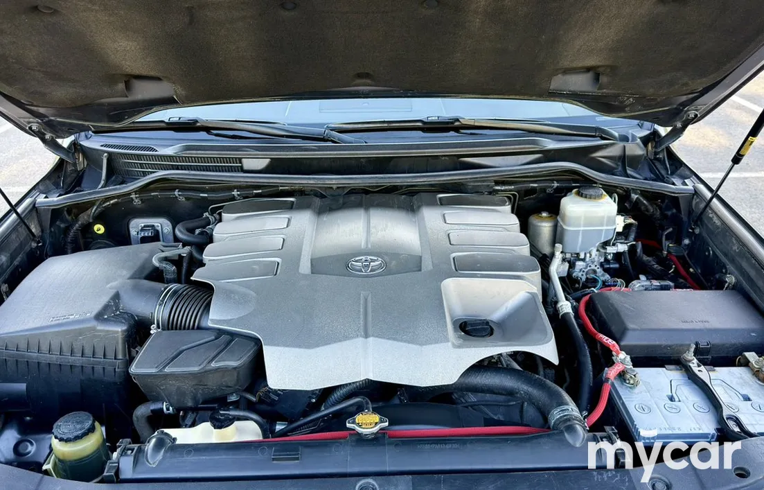 Toyota Land Cruiser 2013
