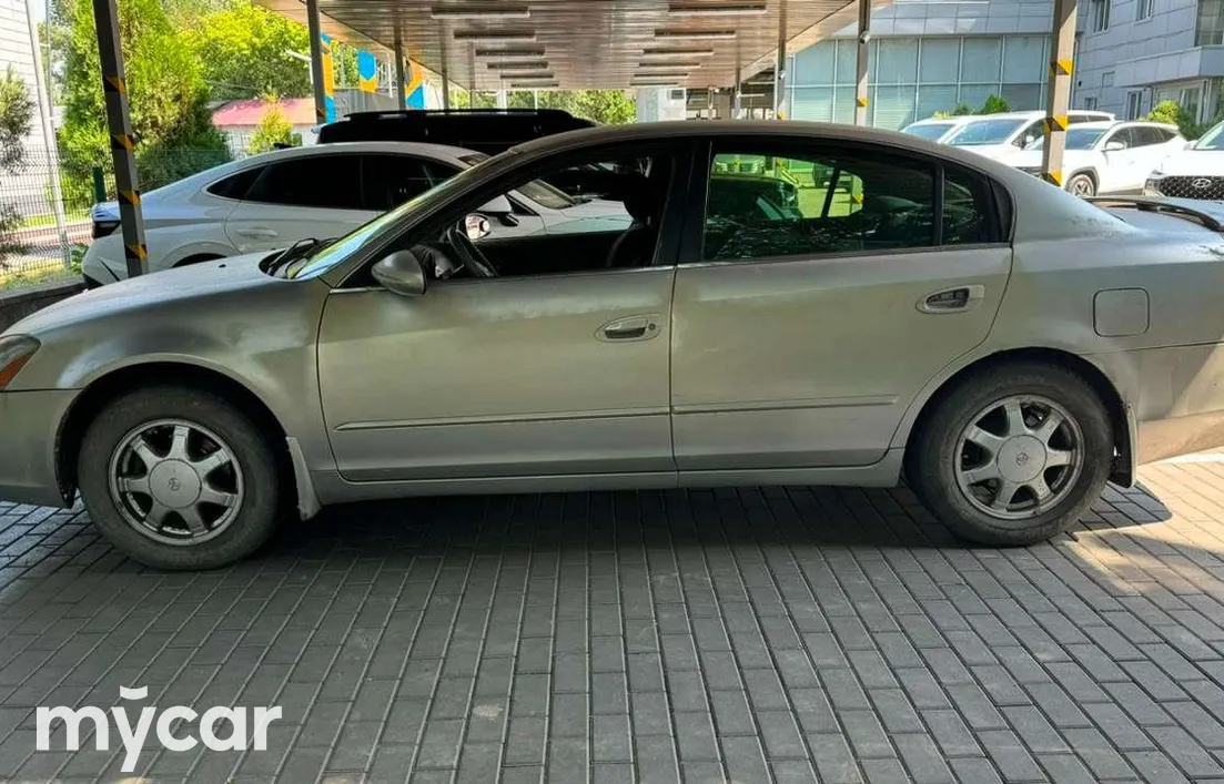 Nissan Altima 2002