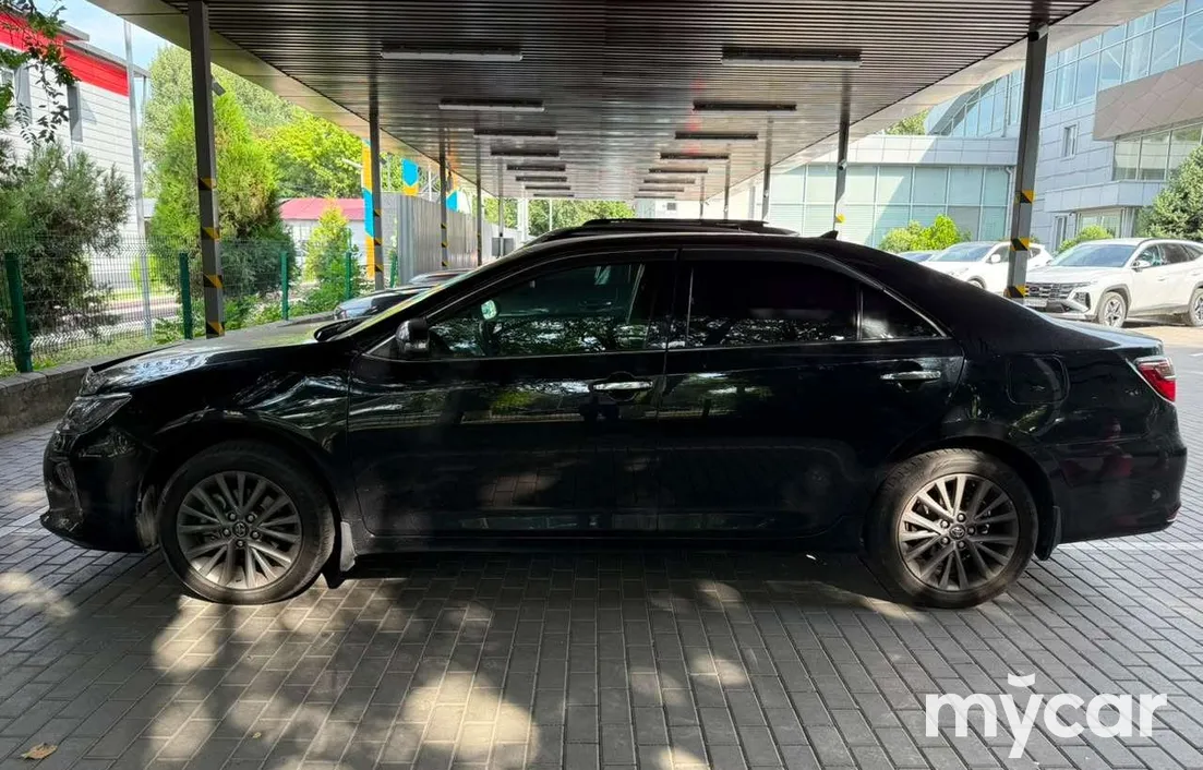 Toyota Camry 2014