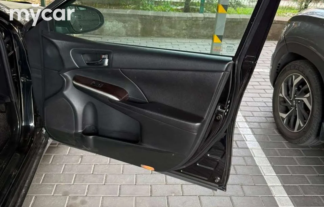 Toyota Camry 2014