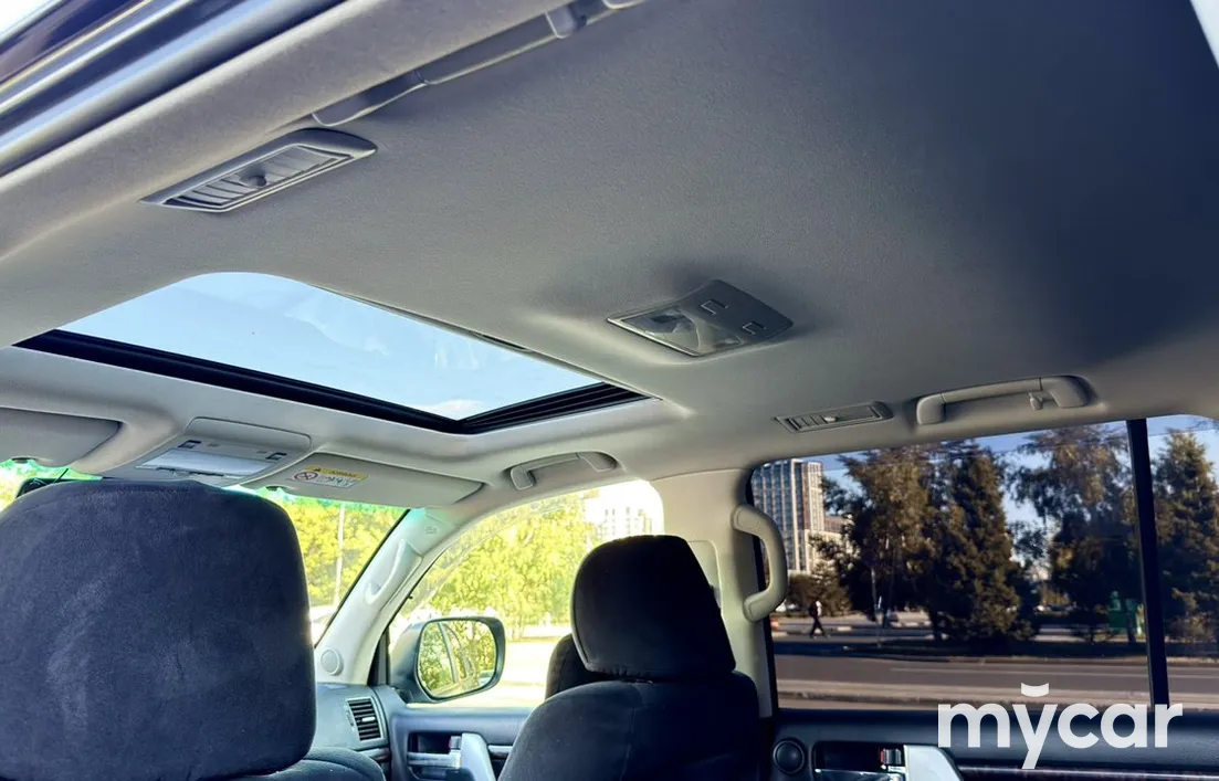 Toyota Land Cruiser 2013