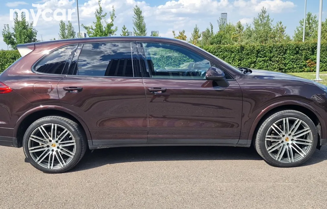 Porsche Cayenne 2016