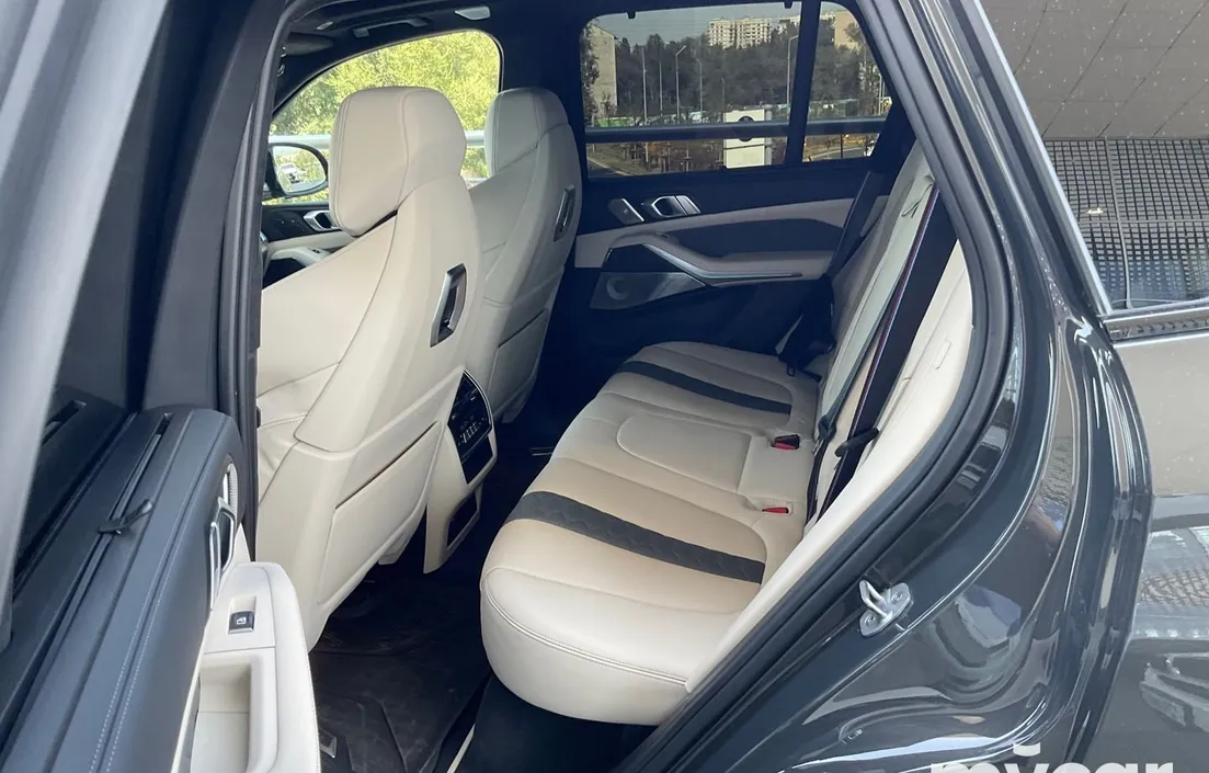 BMW X5 M 2023