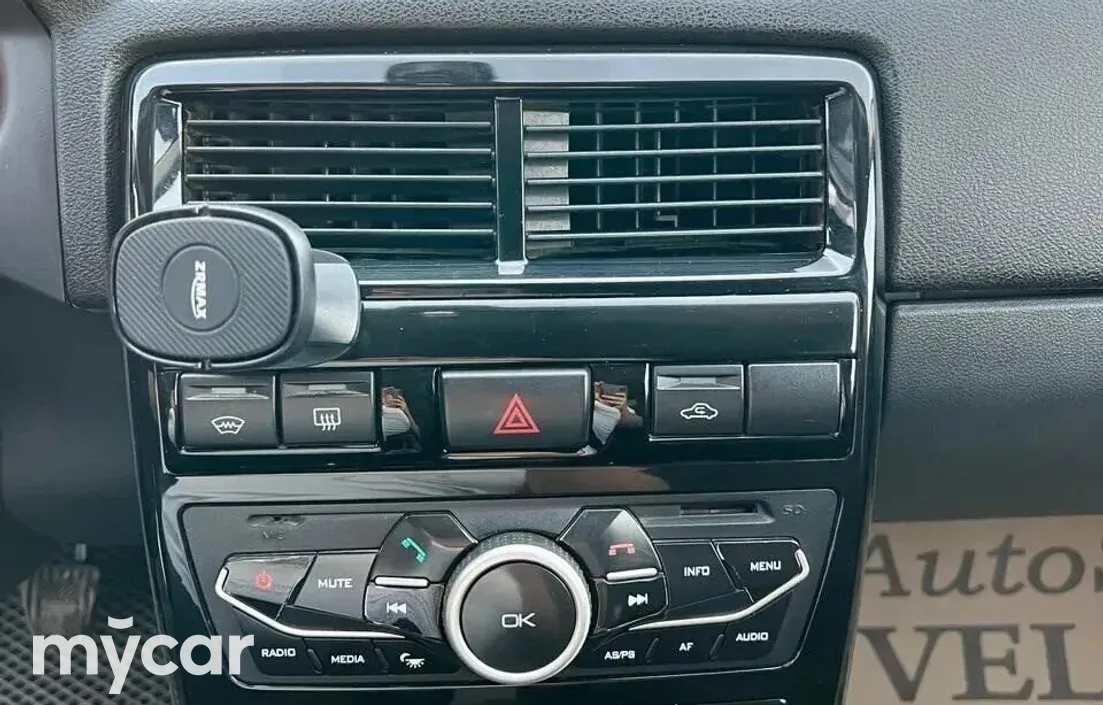 LADA Priora 2015
