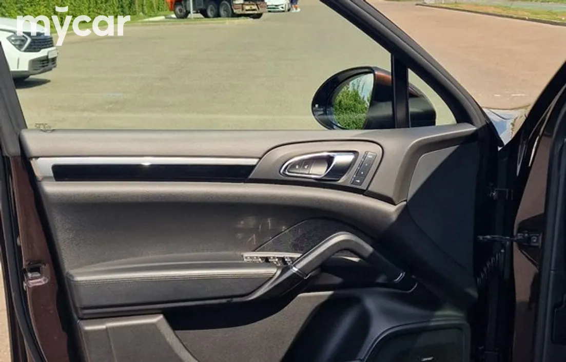 Porsche Cayenne 2016