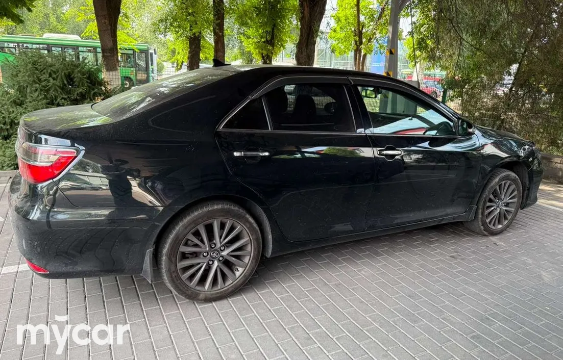 Toyota Camry 2014