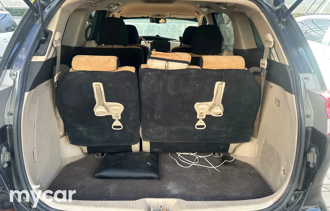 Toyota Previa 2017