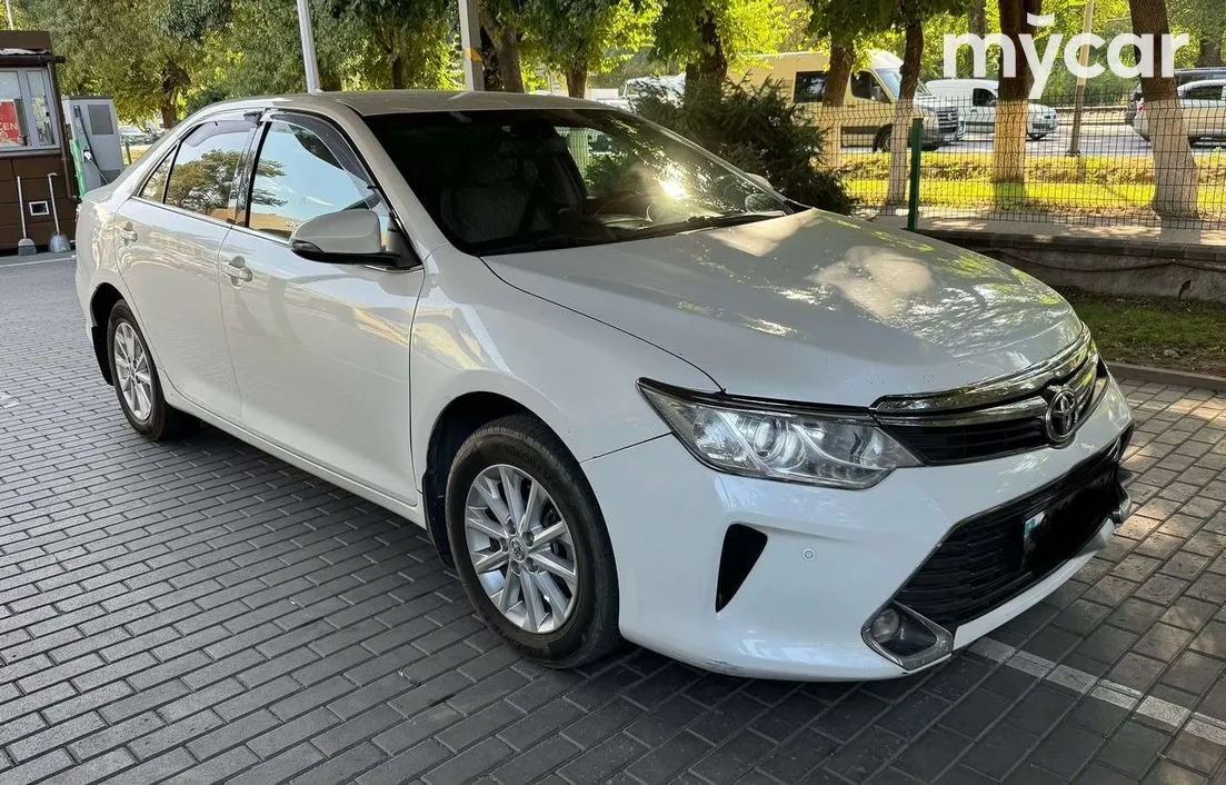 Toyota Camry 2017