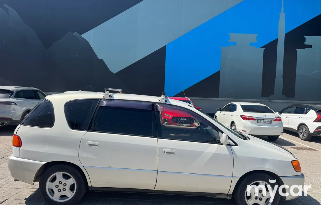 Toyota Ipsum 2000