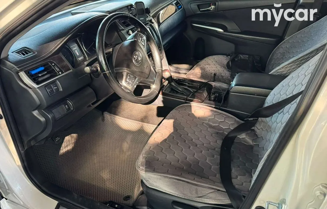 Toyota Camry 2017