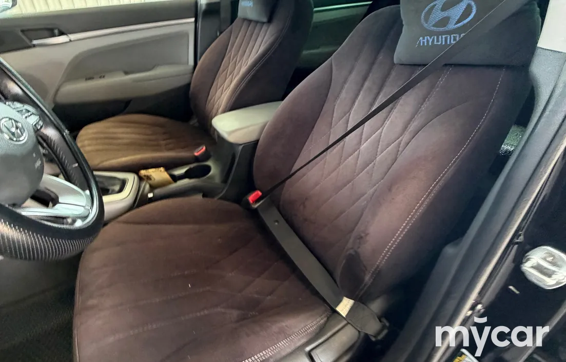 Hyundai Elantra 2019