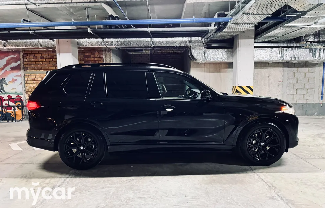 BMW X7 2022