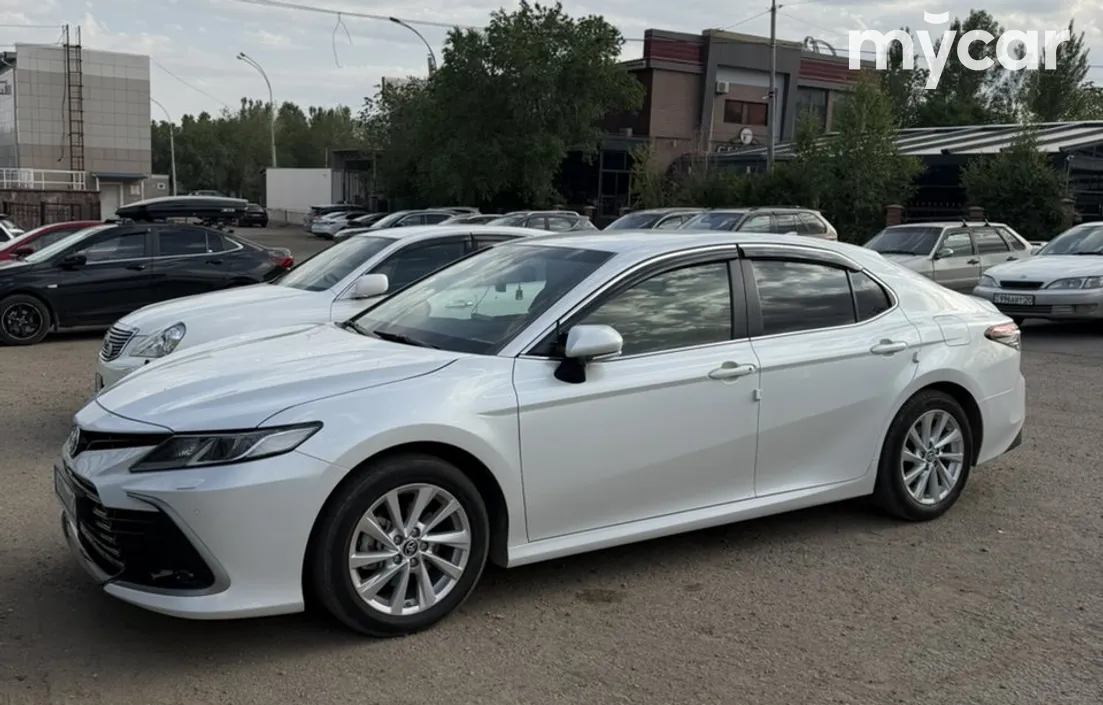 Toyota Camry 2024