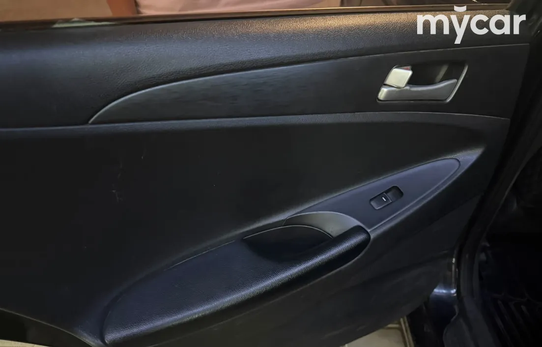 Hyundai Sonata 2010