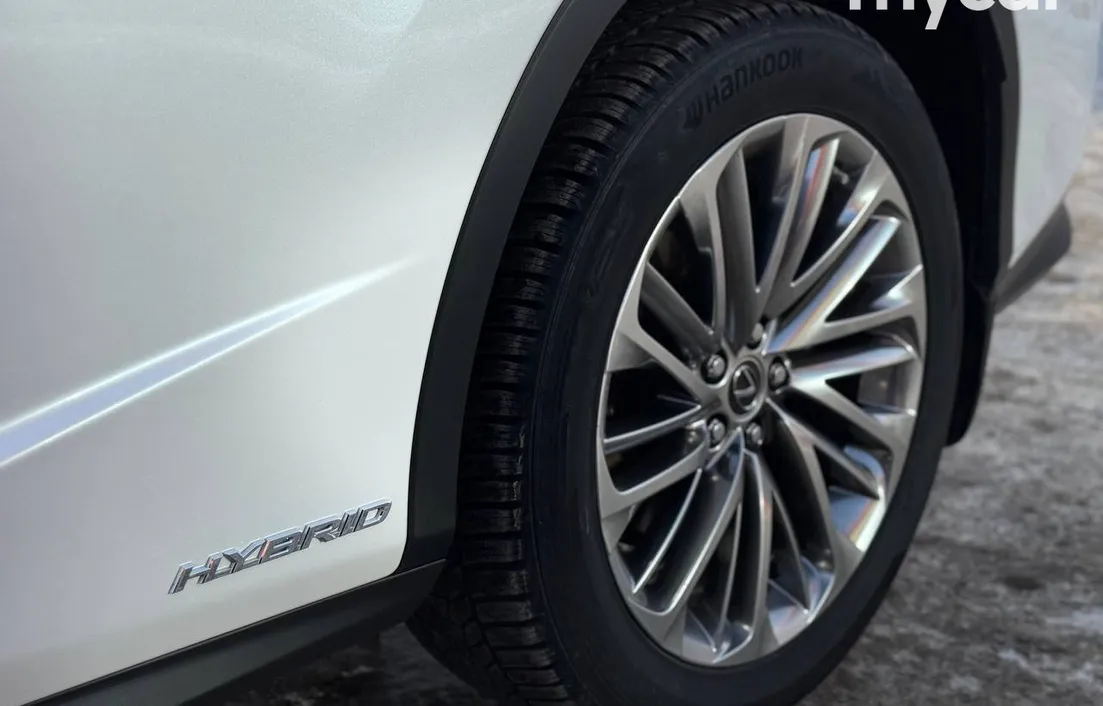Lexus RX 2021