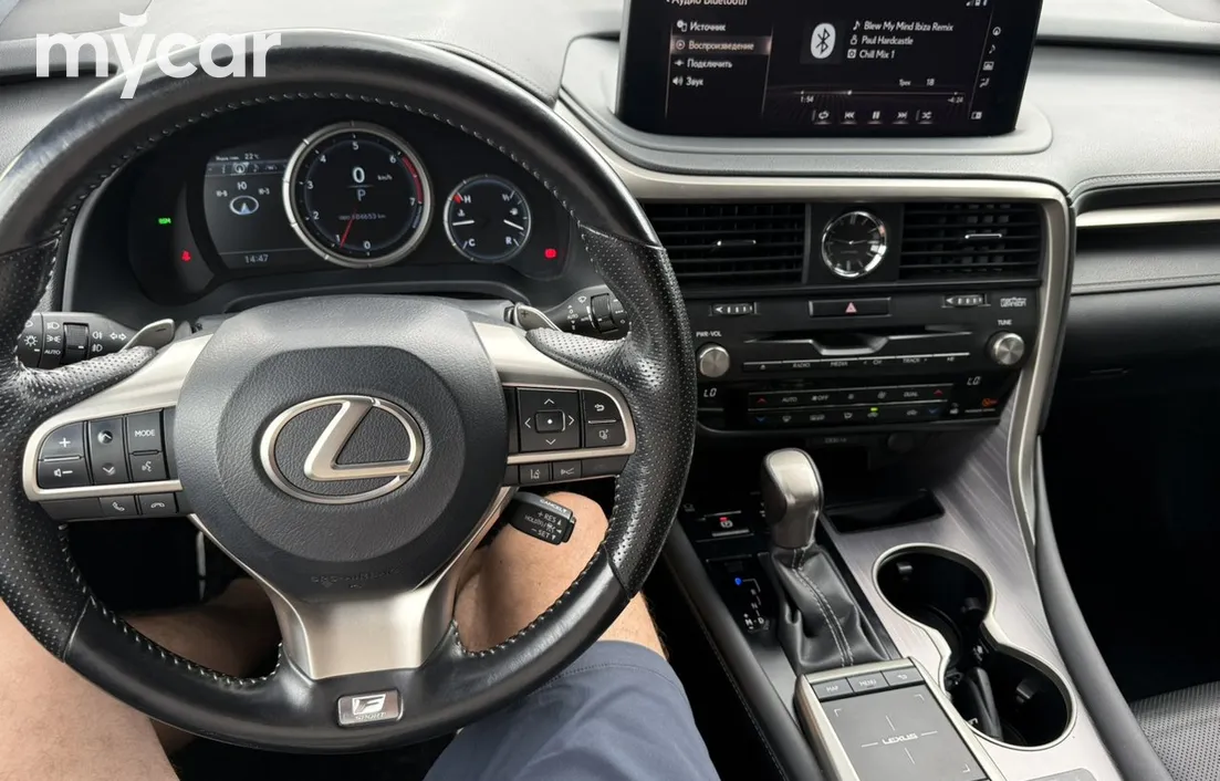 Lexus RX 2019