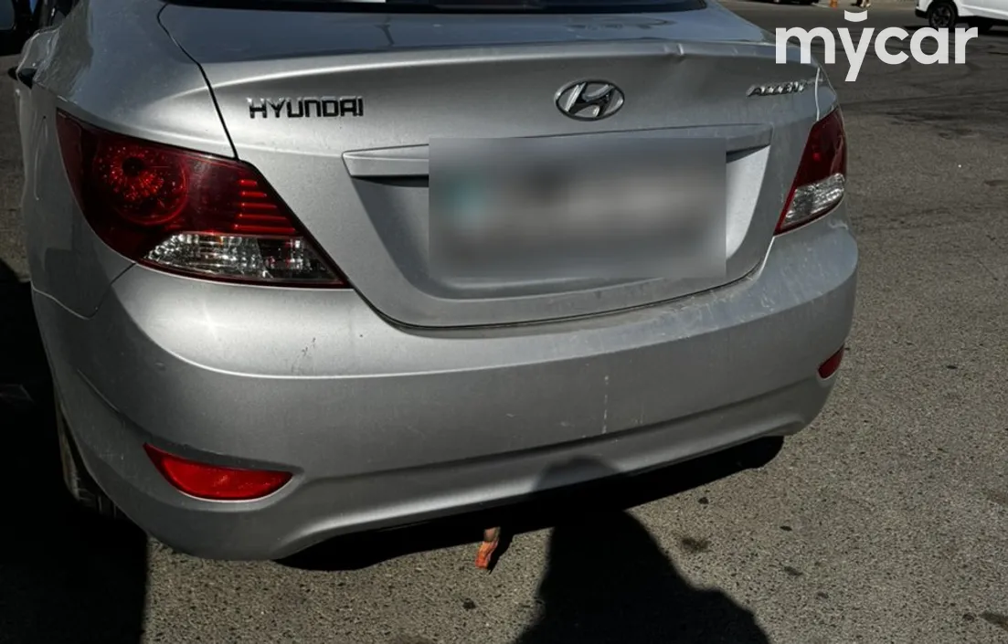Hyundai Accent 2013