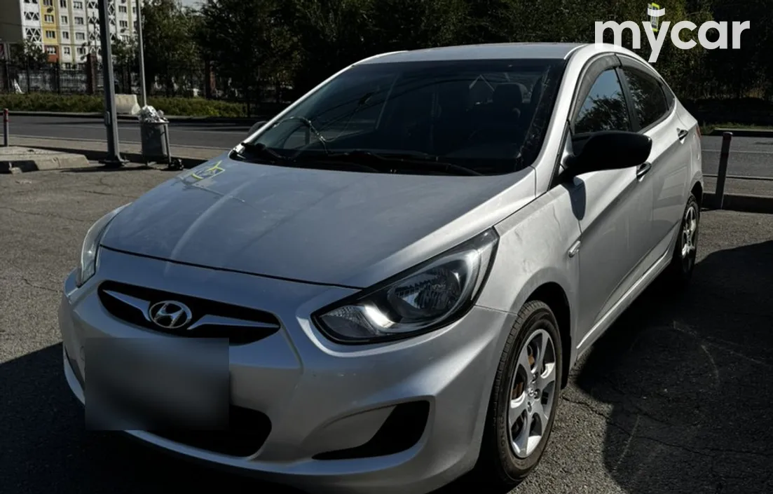 Hyundai Accent 2013