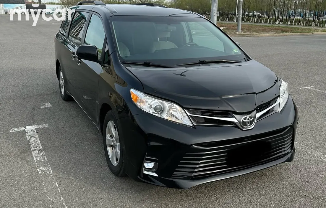 Toyota Sienna 2015
